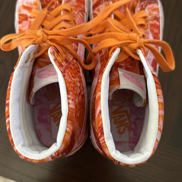 NWOB COLLINA STRADA
Multicolor Vans Edition SK8-HI 38 DX Sneakers - Picture 5 of 6